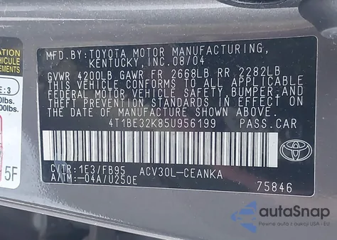 2005 Toyota Camry Le z USA, uszkodzony, nr VIN 4T1BE32K85U956199